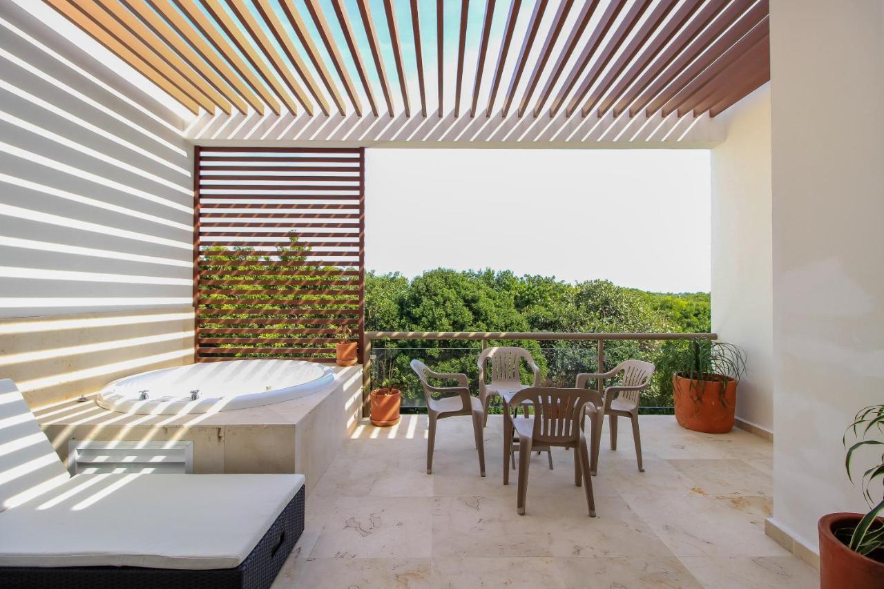 Exceptional 2Story Penthouse With Hot Tub And Rooftop Terrace In Bahia Principe Akumal Exteriör bild