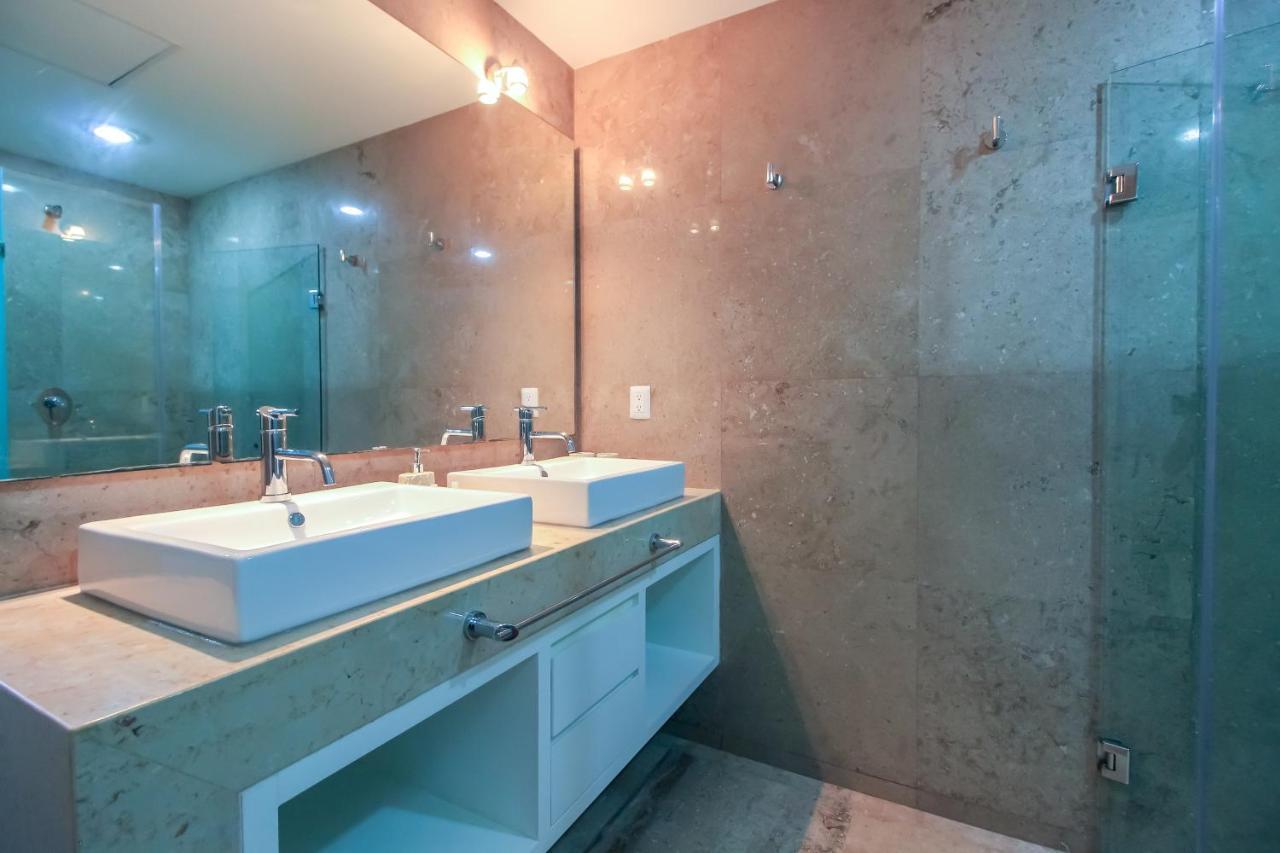 Exceptional 2Story Penthouse With Hot Tub And Rooftop Terrace In Bahia Principe Akumal Exteriör bild